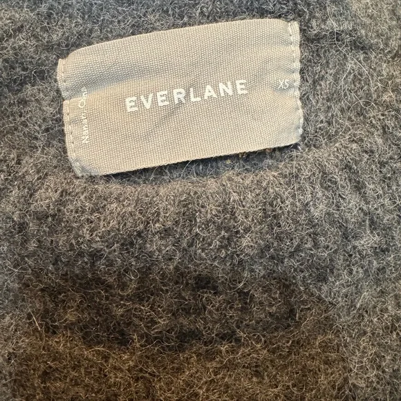 Everlane Women's Alpaca Sweater - Picture 4 of 5